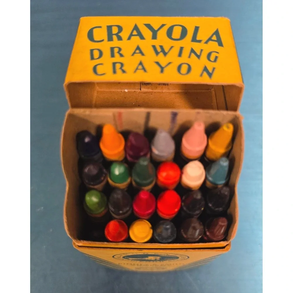 Vintage Crayola Rubens Drawing Crayons 24 Count Binney & Smith Gold Medal Flesh